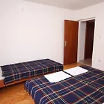 Gasthuis And With Parking Space Podgora, Makarska - 6790 Podgora (Split-Dalmatia)